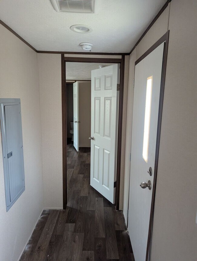 Building Photo - Brand new 3 bed/2 bath home