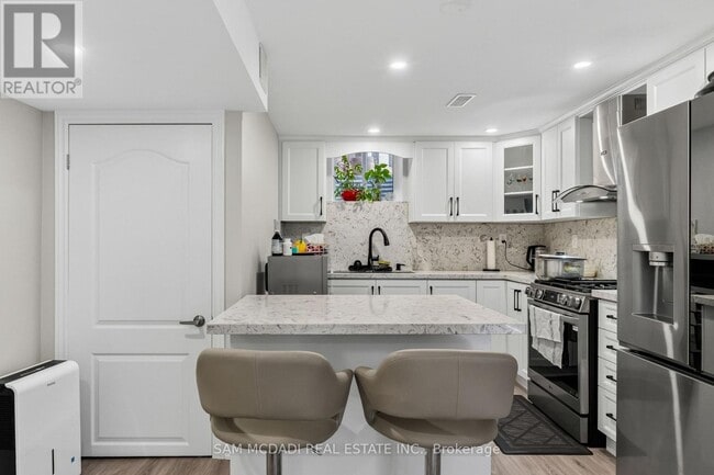 Building Photo - 1220 Field Dr