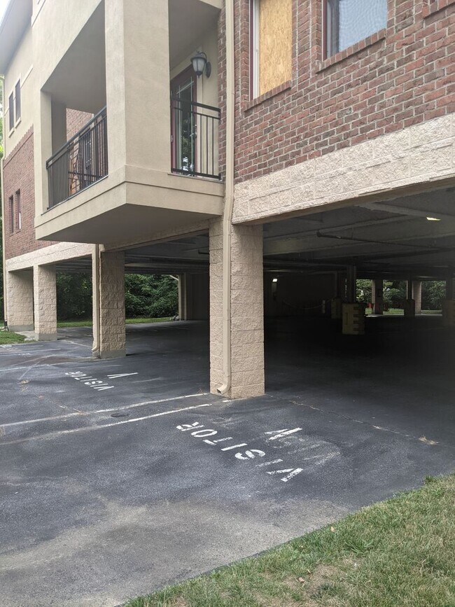 Foto del edificio - Beautiful Condo-Downtown Hendersonville, NC