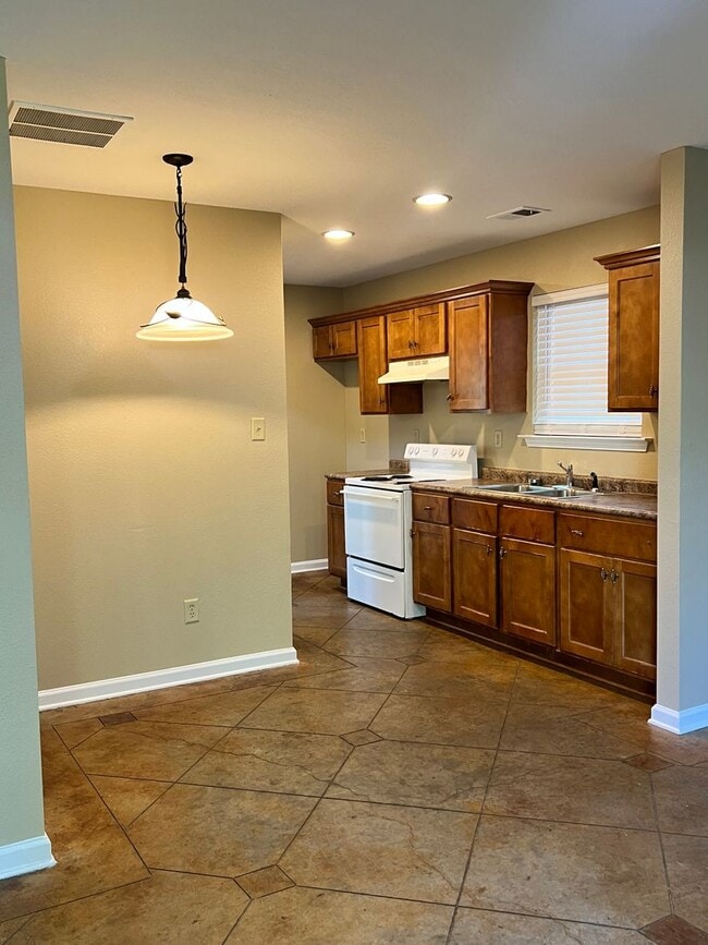 Building Photo - 3 BD 1 BA home in Millington! Minutes from Navy Base