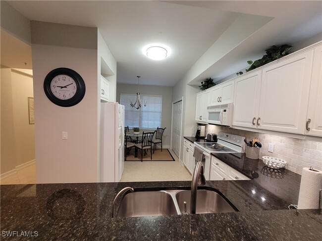 Building Photo - 10530 Amiata Way