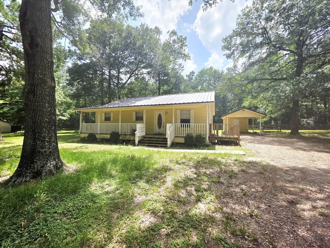 Building Photo - 12105 Old County Rd