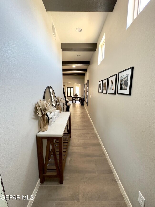 Foto del edificio - 732 Oxfordshire St