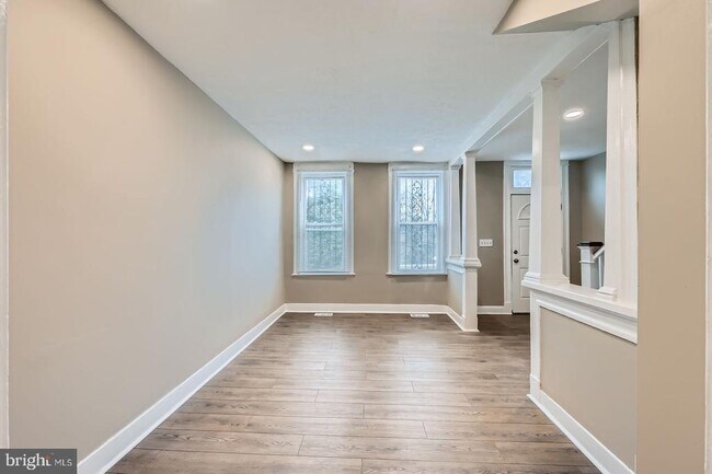 Building Photo - 2438 Druid Park Dr