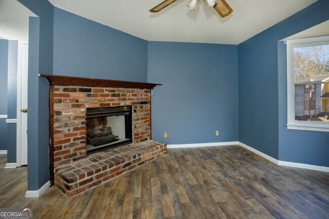 Foto del edificio - 4380 Barrington Pl