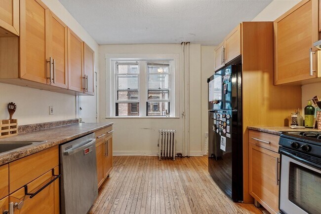 Foto del edificio - 16 Glenville Ave