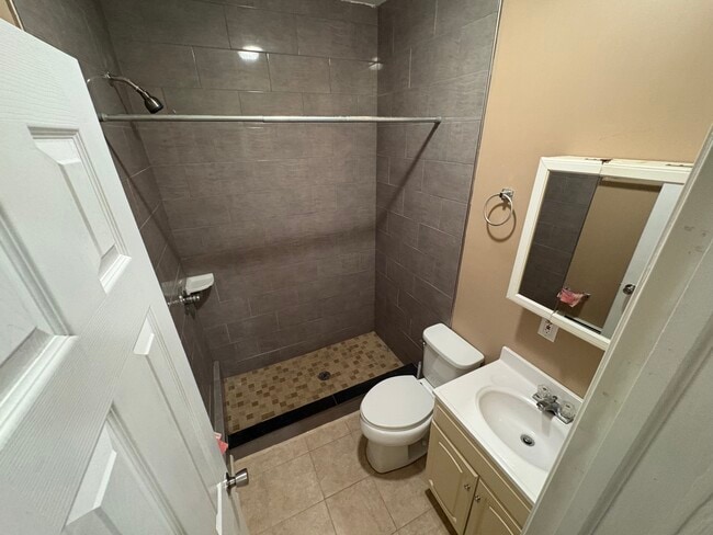 Foto del edificio - 8 Mount Logan Ct