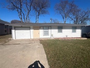 Building Photo - 607 E Miller Rd