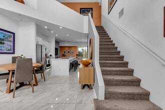 Building Photo - 302 Breeze Loop