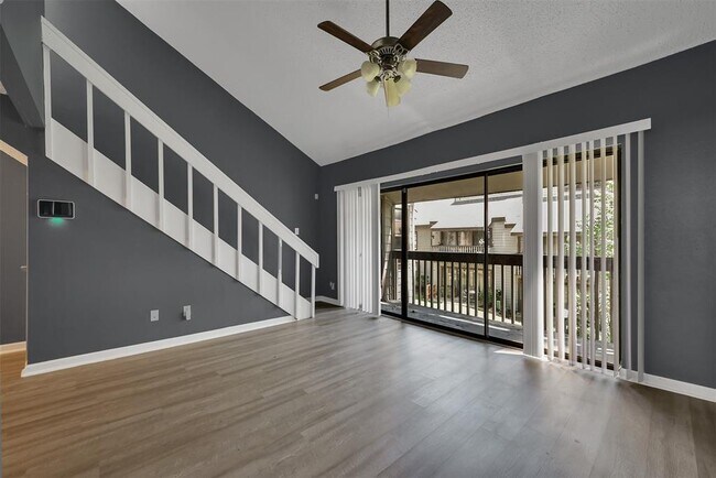 Foto del edificio - 12900 Walden Rd