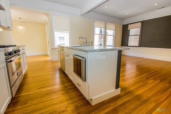 Foto del edificio - 2324 Greenwich St