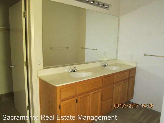 Foto del edificio - 3 br, 2 bath House - 8266 Yorkton Way