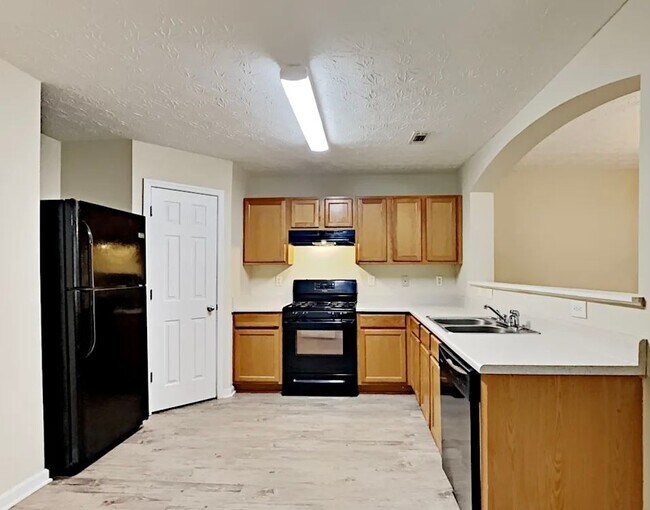 Foto del edificio - 9484 Lakeview Rd