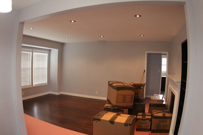 Building Photo - 12208 Burl