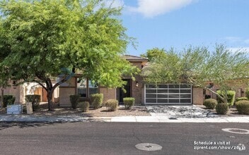 Building Photo - 1521 E Canary Dr