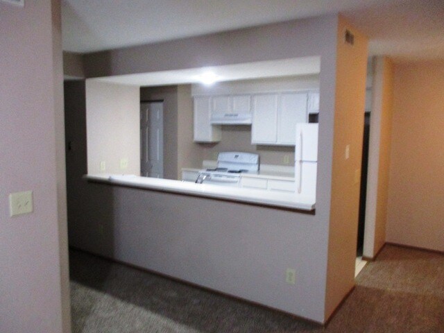 Building Photo - 1802 Rainbow Ave