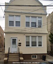 Building Photo - 385 Woodlawn Ave