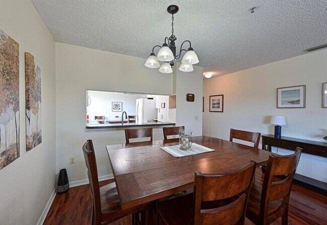 Foto del edificio - 6501 Stone River Rd