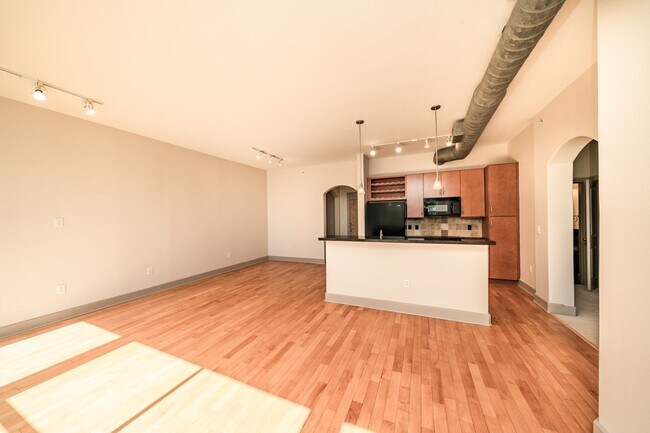 Foto del edificio - 1901 Post Oak Blvd