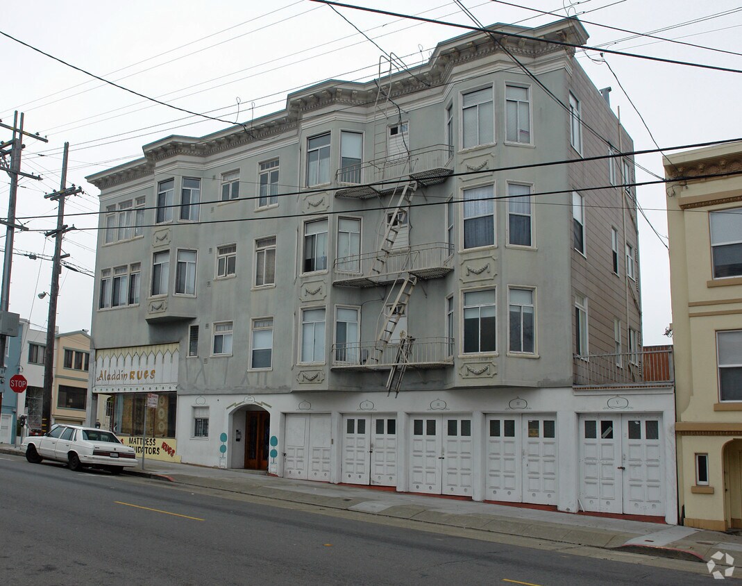 Building Photo - 2001-2011 Clement St