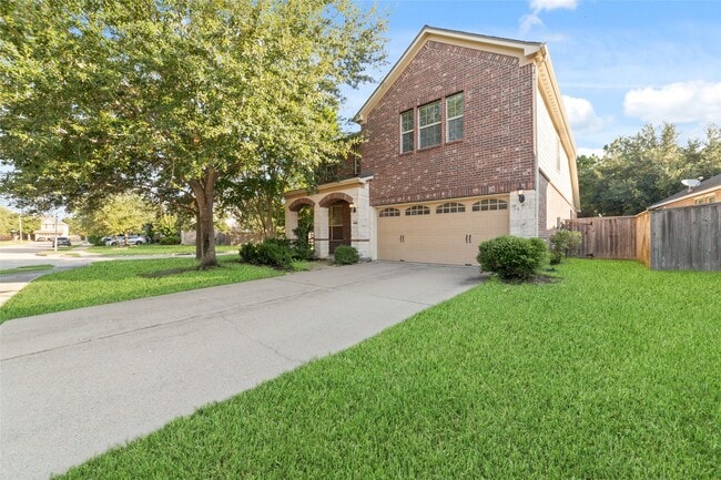 Building Photo - 6403 Guilford Glen Ln