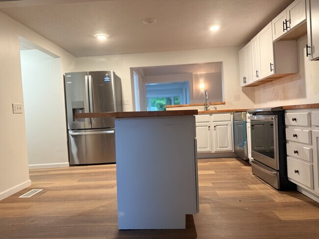 Foto del edificio - 5145 Patterson St