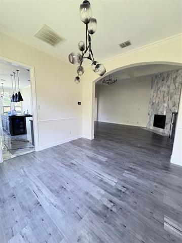 Building Photo - 1055 Dunhill Lane