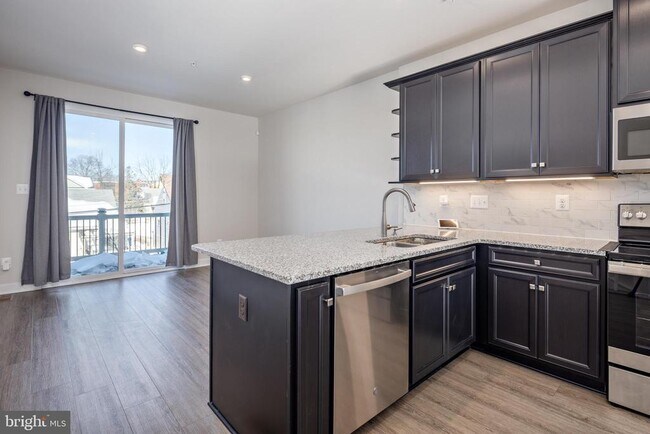 Foto del edificio - 1920 Four Roses St