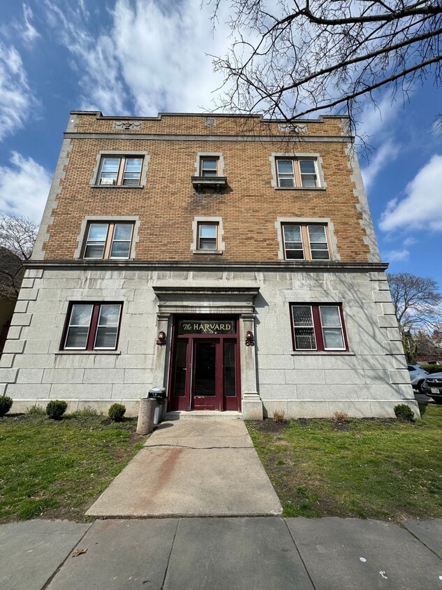 Primary Photo - 85 Meigs St