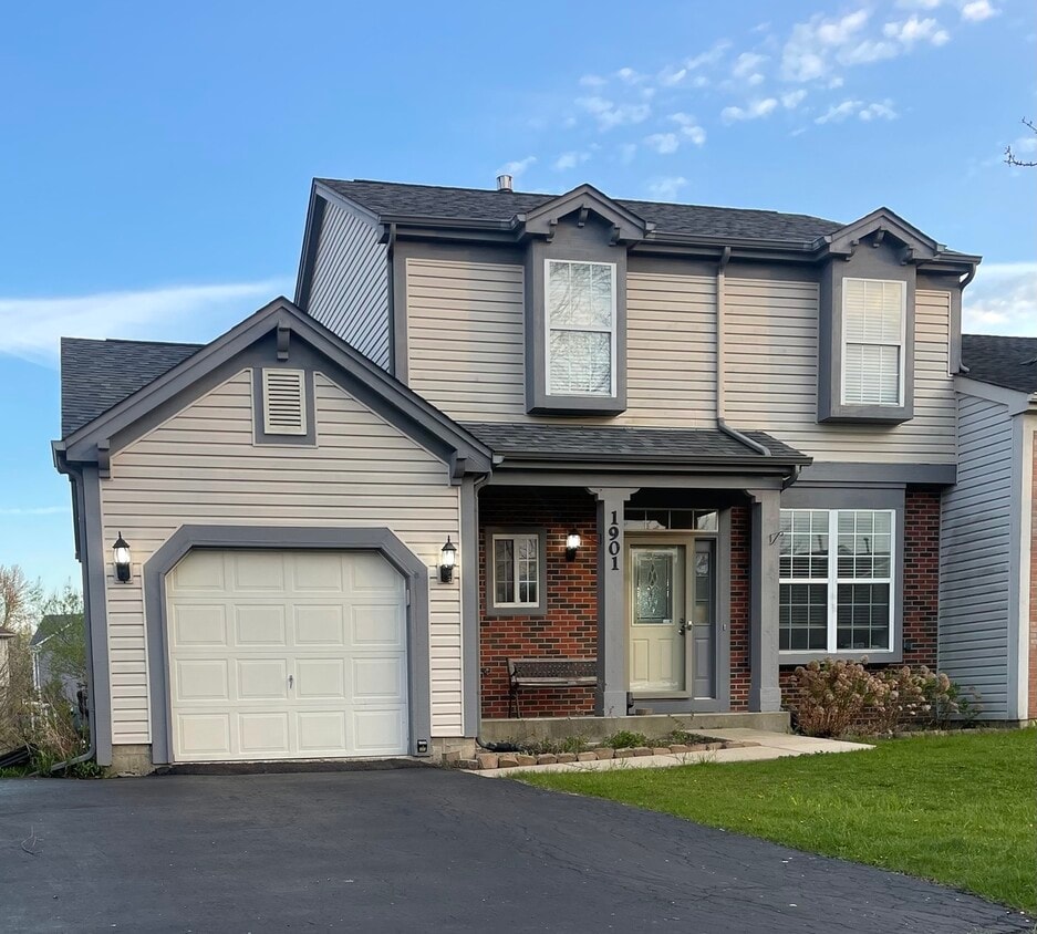 1901 Barnhill Dr, Mundelein, IL 60060 Townhouse for Rent in Mundelein