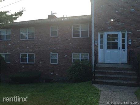 Building Photo - 2 br, 1 bath Apartment - Pond View Apartments
