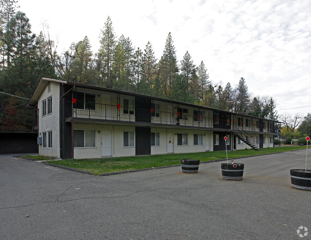 Primary Photo - 2830 Coloma St