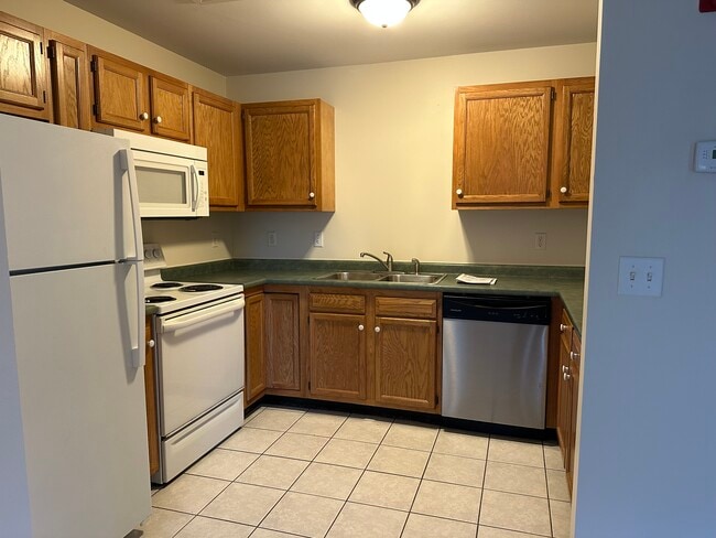 Building Photo - 303 Lime Kiln Rd