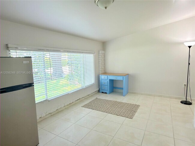 Foto del edificio - 9160 SW 73rd St