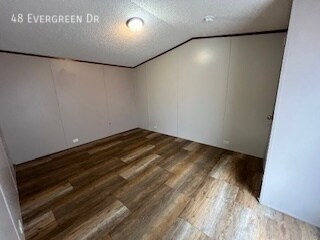 Building Photo - 48 Evergreen Dr