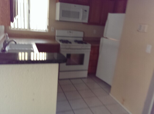 Building Photo - 2152 High Dunes Ln