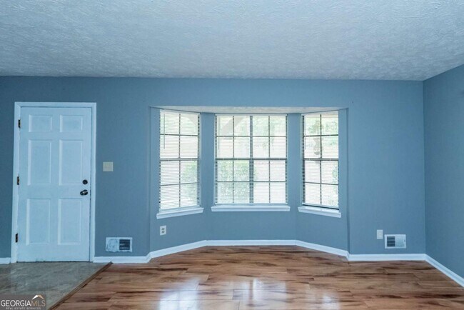 Foto del edificio - 2275 Camden Ct