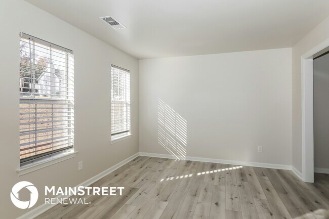 Foto del edificio - 1055 Field View Dr