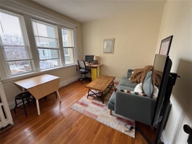 Foto del edificio - 72 Kirkland St