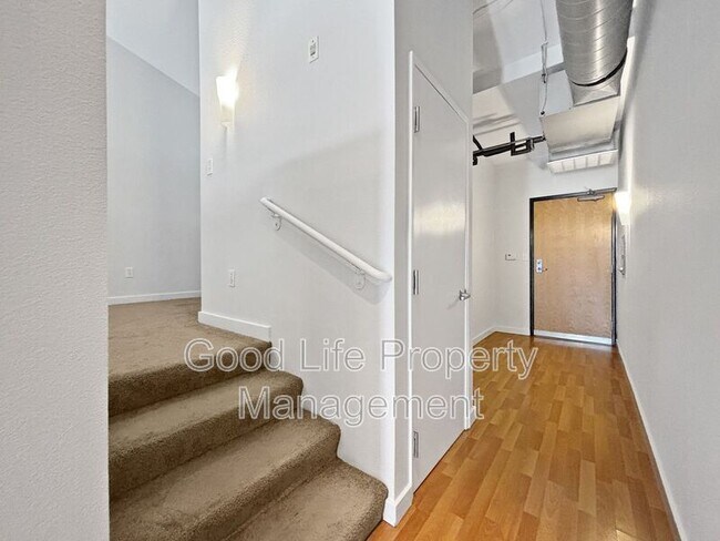 Foto del edificio - 777 Sixth Ave