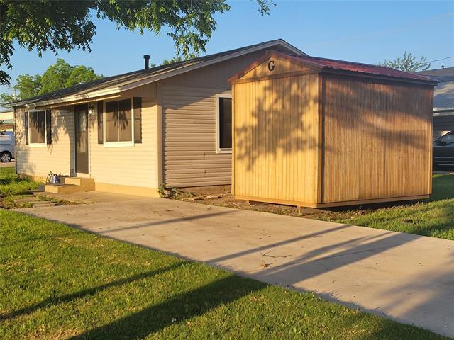 Building Photo - 119 N Main St