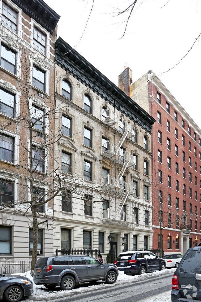 Building Photo - 334 W 85th St