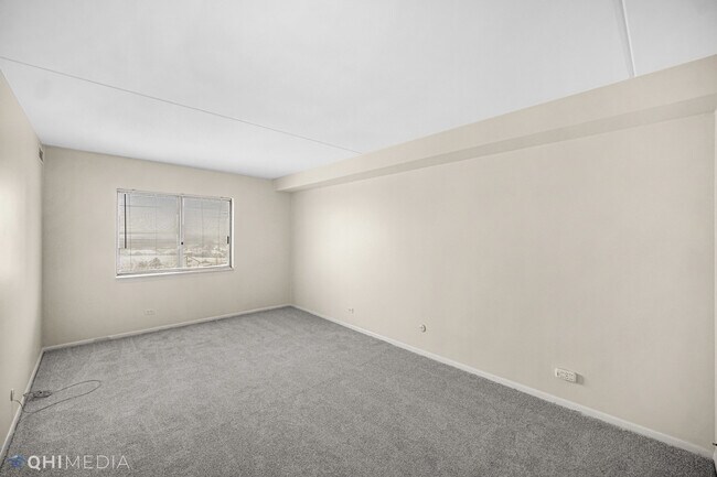 Building Photo - 6340 Americana Dr