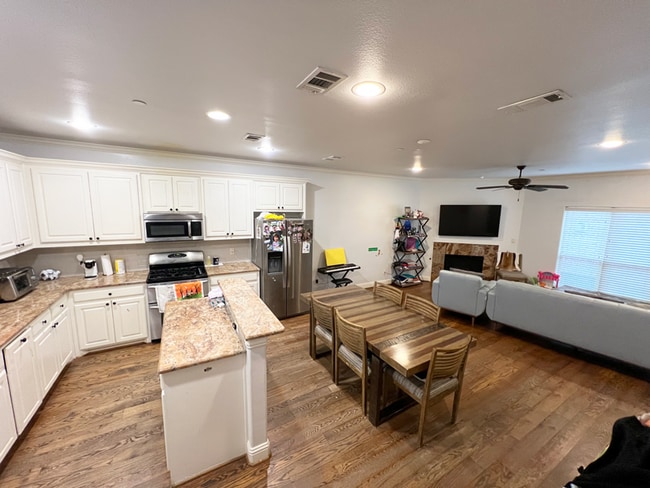 Photo - 3421 Normandy Ave Townhome