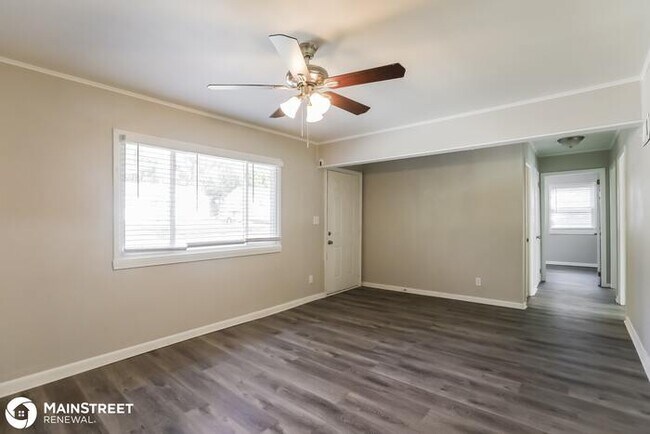Foto del edificio - 2307 NE 59th ST, Kansas City, MO 64118