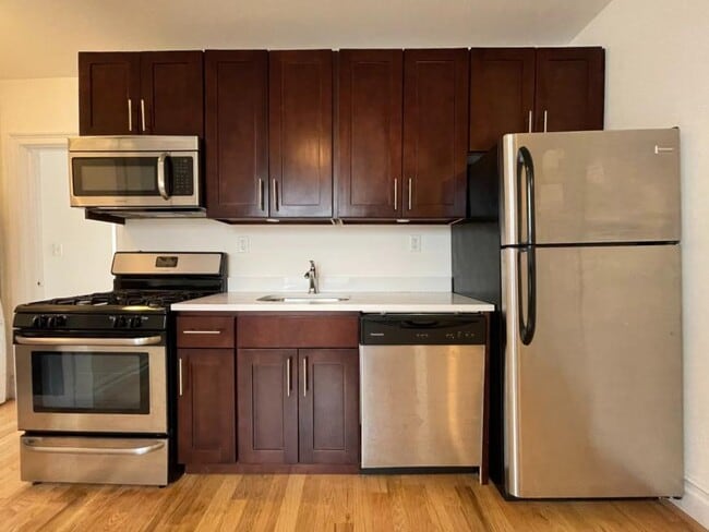 Building Photo - 1 bedroom in ASTORIA NY 11106