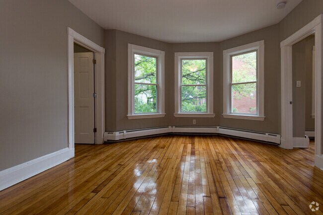 Building Photo - 22 Highland Ave