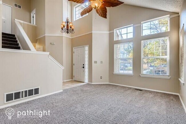 Foto del edificio - 4866 N Sungold Ln, Castle Rock, CO, 80109
