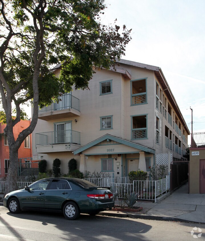 Building Photo - 1027 Orizaba