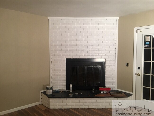 Foto del edificio - 2737 Stoneleigh Dr